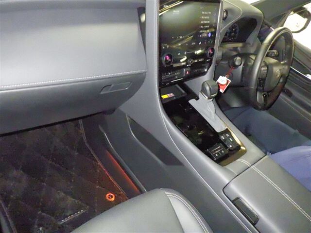 2024 Toyota Alphard Z auction photo 3