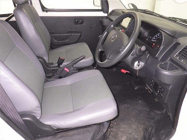 2021 Mazda ボンゴ STD auction photo 5