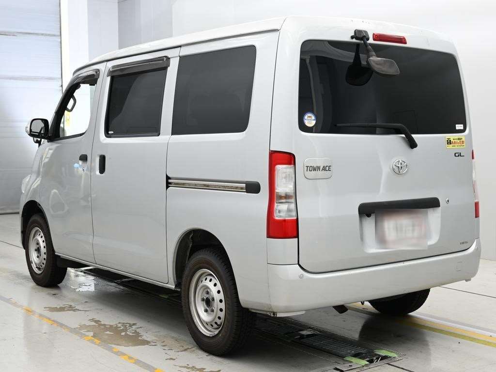 2021 Toyota TownAce Van GL auction photo 6