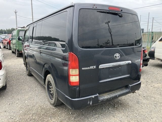 2006 Toyota Hiace auction photo 2
