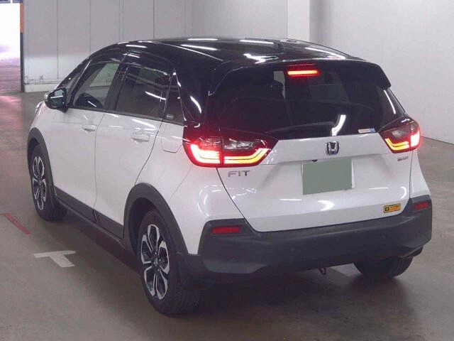 2021 Honda Fit EHEVクロスター auction photo 2