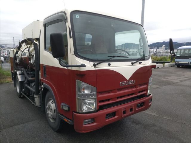 Japan Auction Vehicles 8 2009 Isuzu Elf auction photo