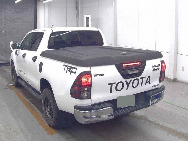 2018 Toyota Hilux Z 4WD auction photo 2