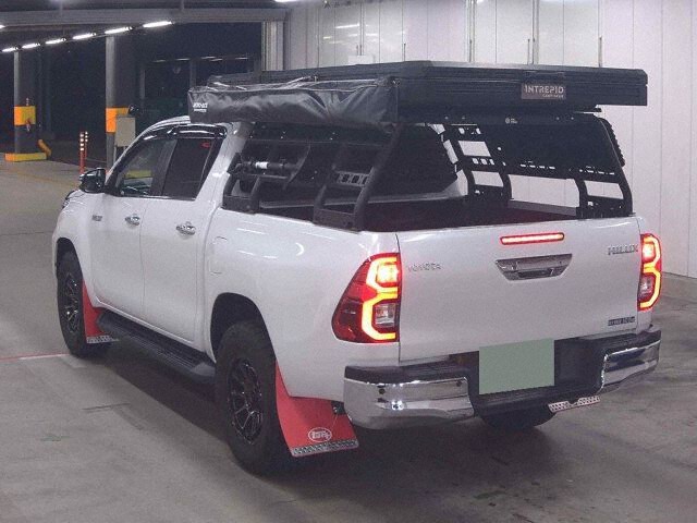 2024 Toyota Hilux Z 4WD auction photo 2