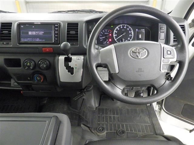 2020 Toyota Hiace DX GL Package J/L auction photo 5