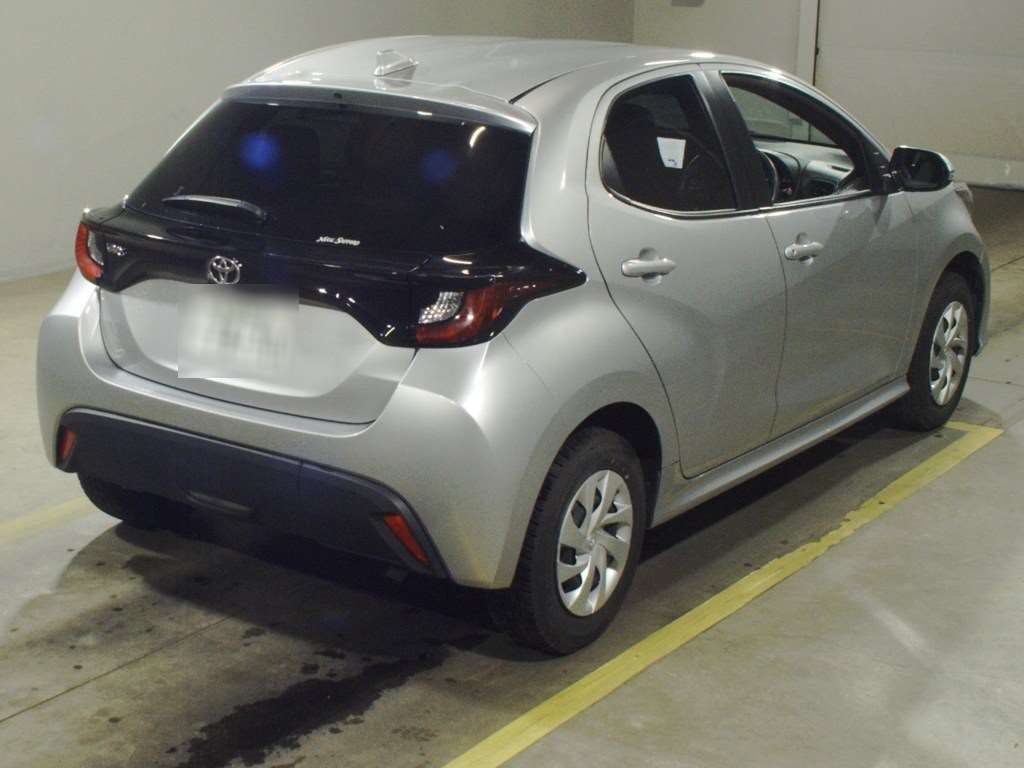 2024 Toyota Yaris X 4WD auction photo 2