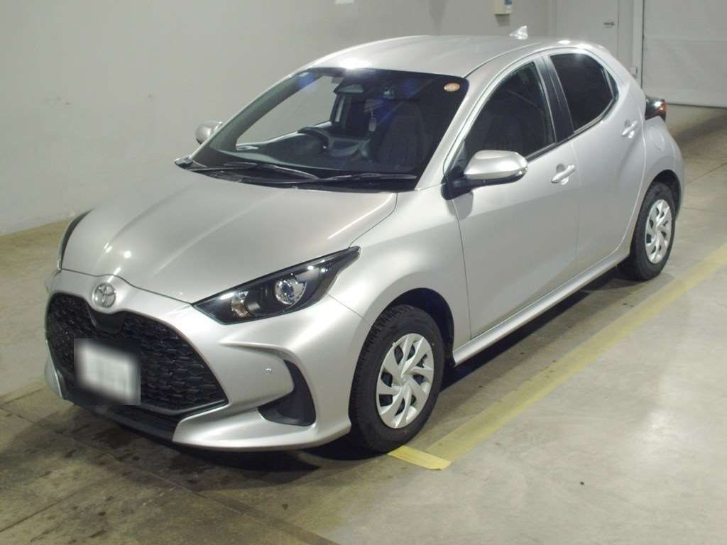 2024 Toyota Yaris X 4WD Japan auction vehicle