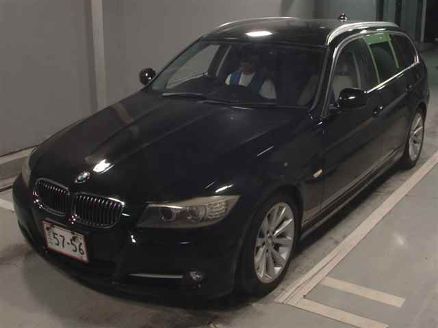 2010 BMW 3 Series 320i Touring Excellence Edition auction photo 4