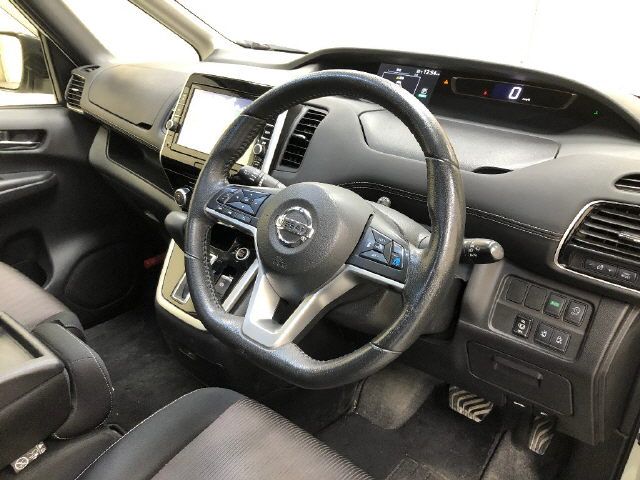 2016 Nissan Serena ハイウェイスタープロパイロ auction photo 6