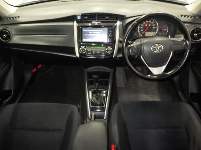 2015 Toyota Corolla Fielder 1.8S auction photo 3