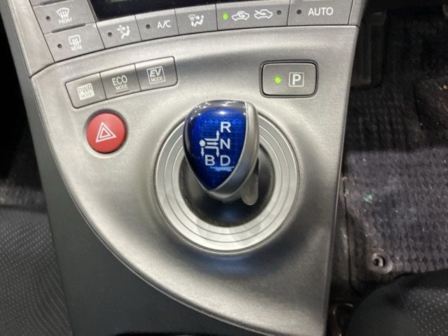 2014 Toyota Prius S ツーリングセレクション auction photo 5