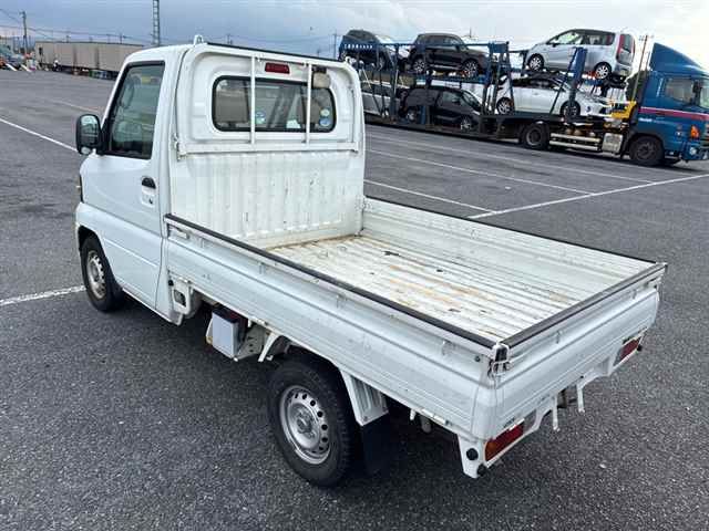 2010 Nissan クリッパートラック auction photo 2