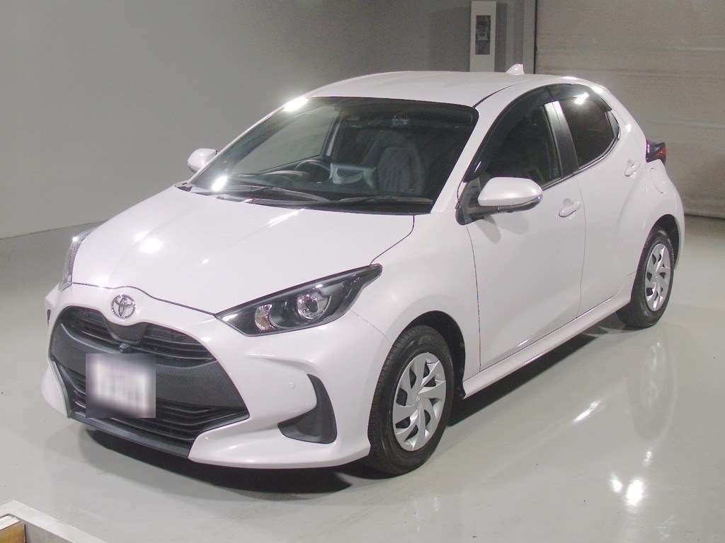2022 Toyota Yaris G Japan auction vehicle
