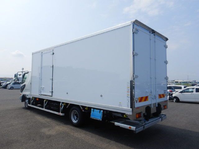 2026 Mitsubishi Fuso Fighter 2.1 tons Refrigerated auction photo 2