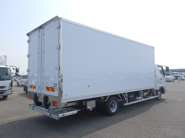 2026 Mitsubishi Fuso Fighter 2.1 tons Refrigerated auction photo 4