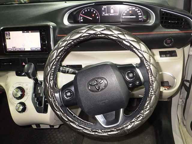 2015 Toyota Sienta G auction photo 8