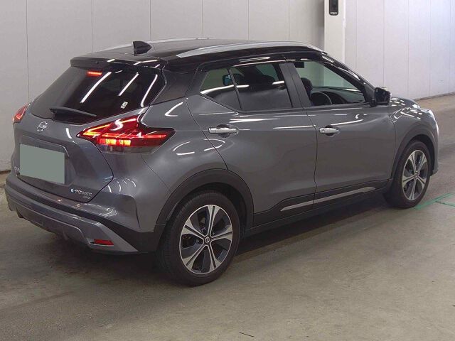 2023 Nissan Kicks X FOUR 4WD auction photo 5