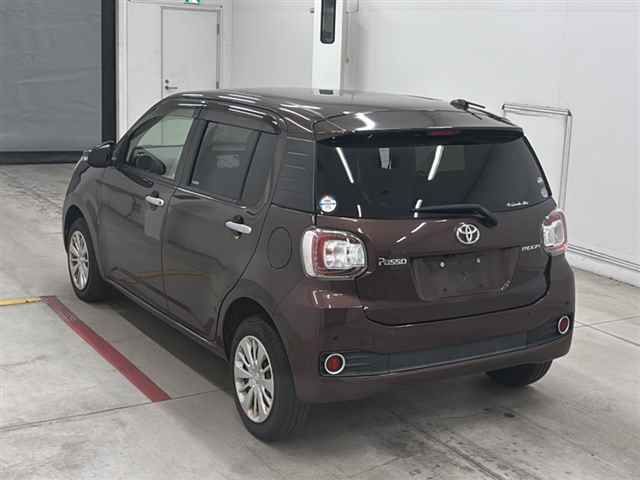 2018 Toyota Passo モーダS auction photo 2