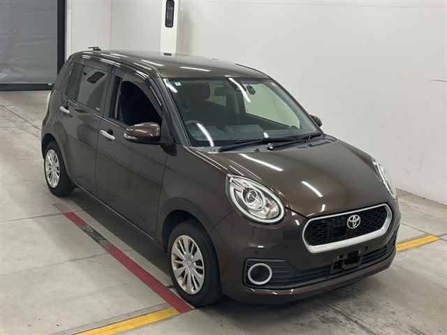 2018 Toyota Passo モーダS Japan auction vehicle