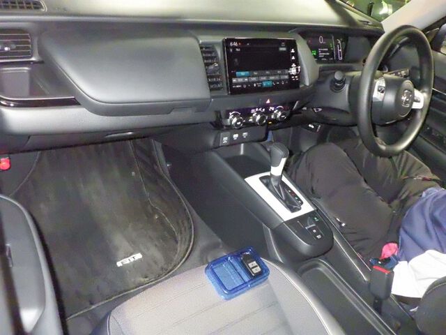 2024 Honda Fit EHEVクロスター auction photo 3