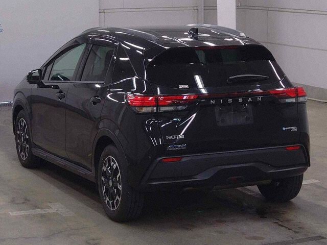 2022 Nissan Note オーテッククロスオーフォア 4WD auction photo 2