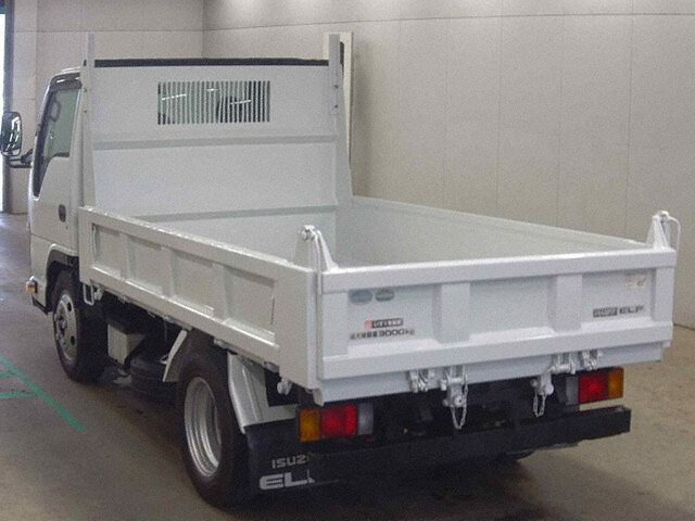 2019 Isuzu Elf dump auction photo 2