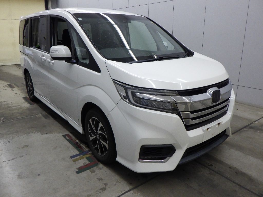 Japan Auction Vehicles 17 2022 Honda Stepwgn Honda Sensing (7 seats) auction photo
