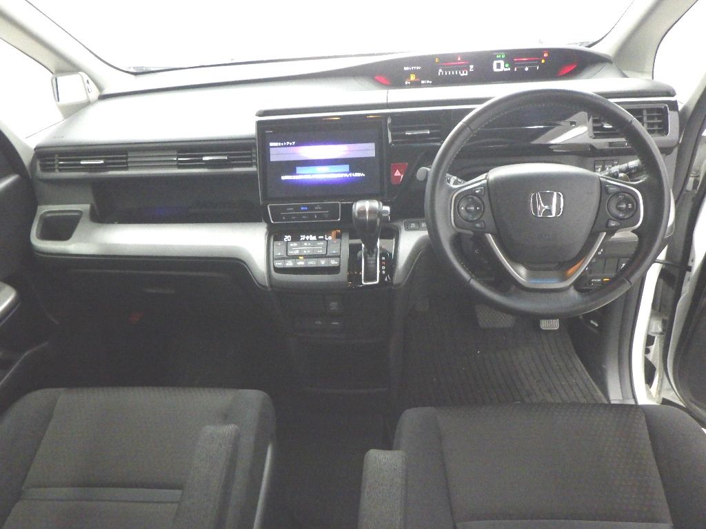 2022 Honda Stepwgn Honda Sensing (7 seats) auction photo 3