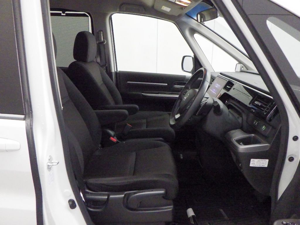 2022 Honda Stepwgn Honda Sensing (7 seats) auction photo 6