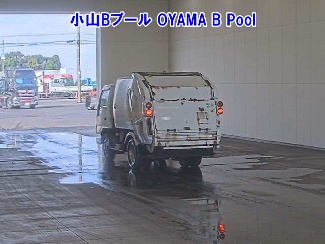2007 Isuzu Elf ジンカイ auction photo 2