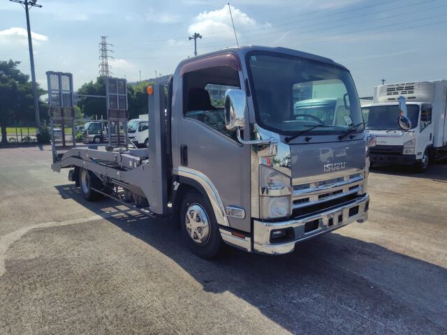 Japan Auction Vehicles 8 2015 Isuzu Elf セキサイ auction photo