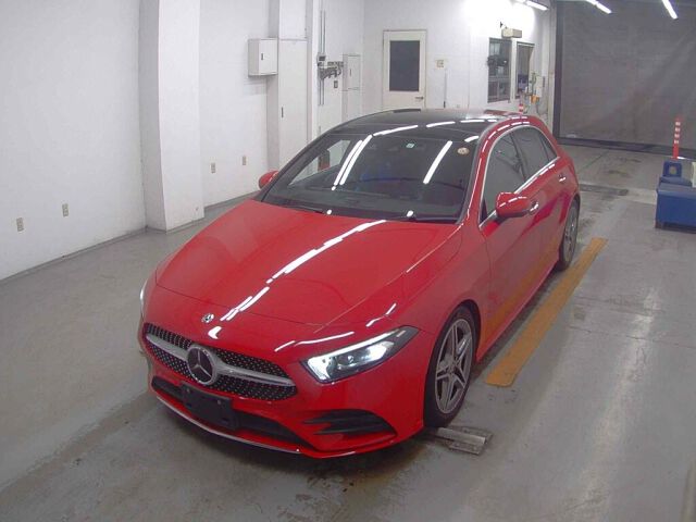2019 Mercedes-Benz A-Class A180 Style AMG auction photo 4