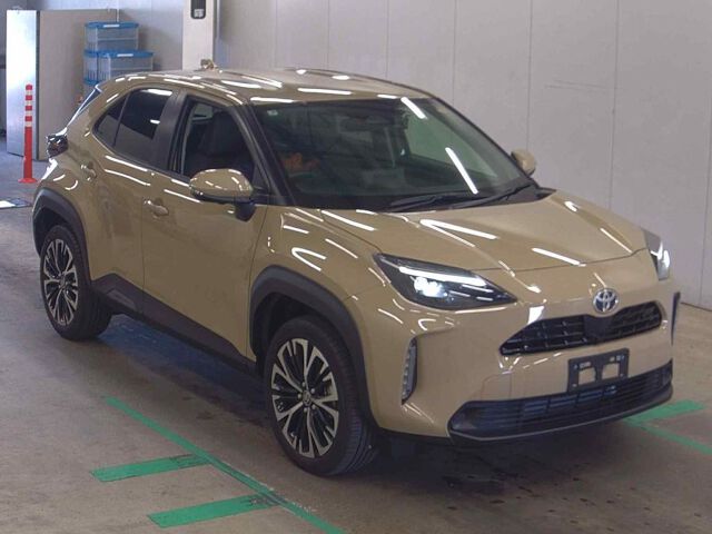 Japan Auction Vehicles 8 2025 Toyota Yaris Cross Hybrid Z auction photo