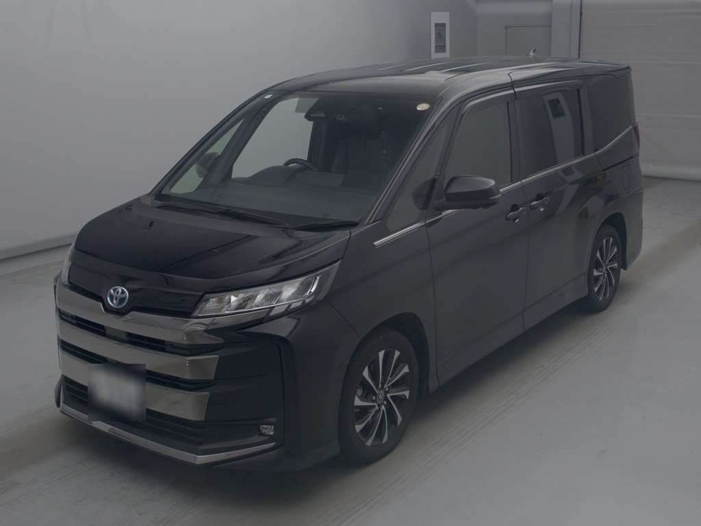 Japan Auction Vehicles 4 2022 Toyota Noah ハイブリッドS-Z auction photo