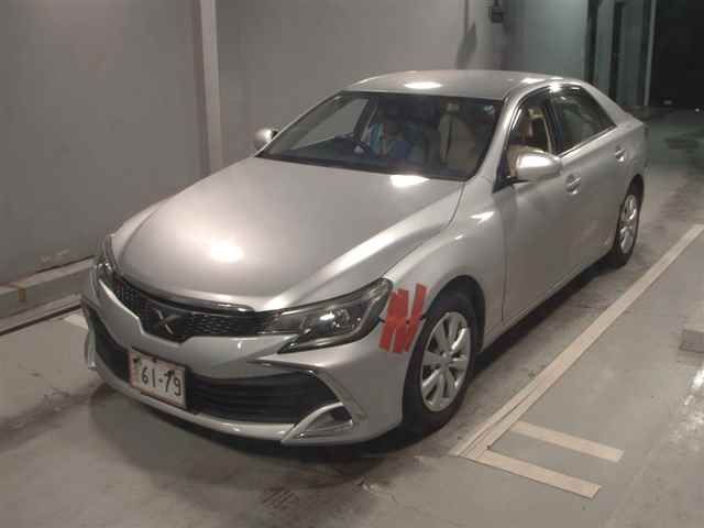 2017 Toyota Mark X auction photo 4