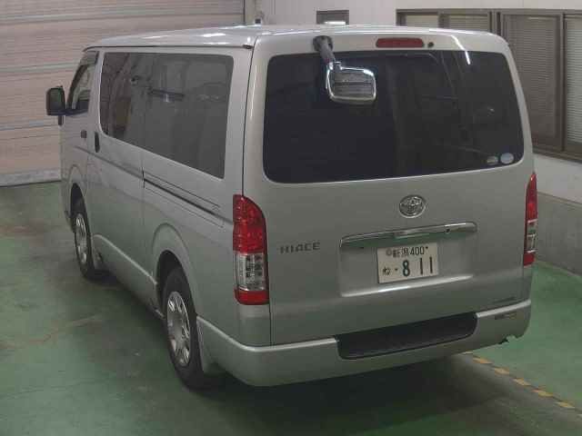 2020 Toyota Hiace 4WD ロングDX GLパッケージ auction photo 2