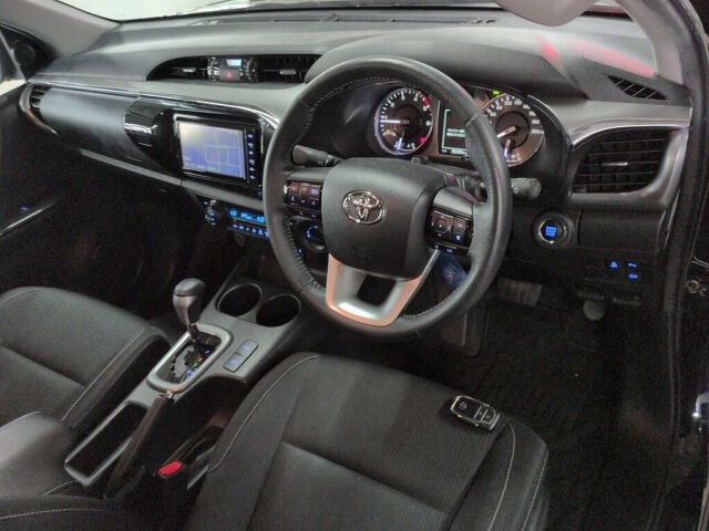 2022 Toyota Hilux Z 4WD auction photo 6