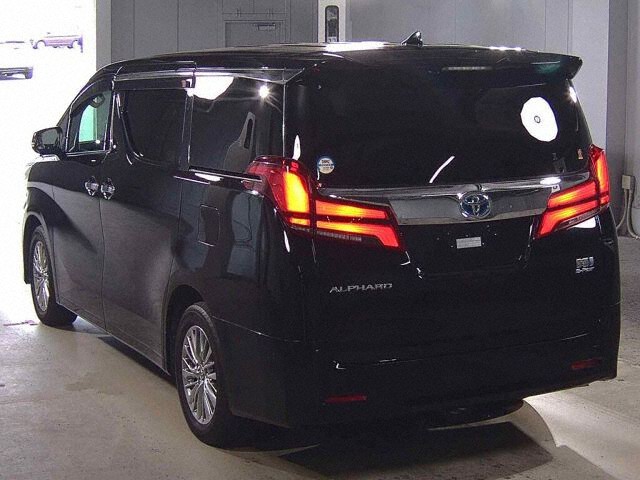 2021 Toyota Alphard G F Package 4WD auction photo 2
