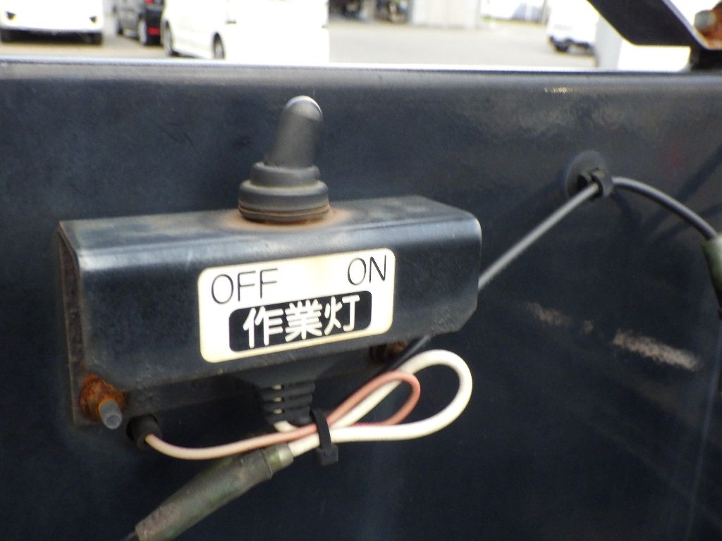 2015 Isuzu Elf 2-ton Sekisaisha auction photo 9