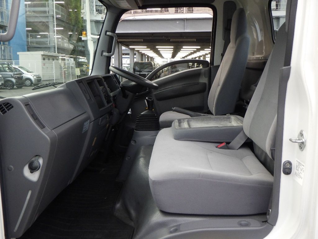 2015 Isuzu Elf 2-ton Sekisaisha auction photo 7