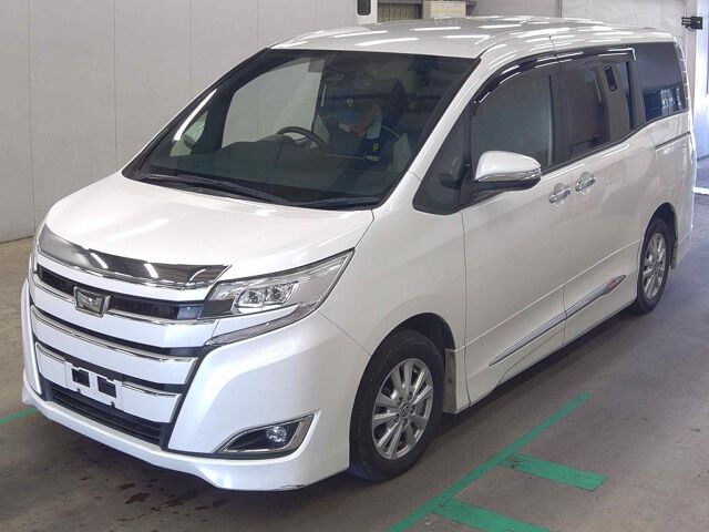 2017 Toyota Noah G auction photo 4