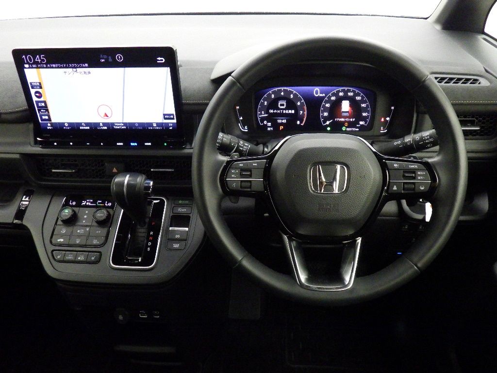2022 Honda Stepwgn 4WD プレミアムライン auction photo 3