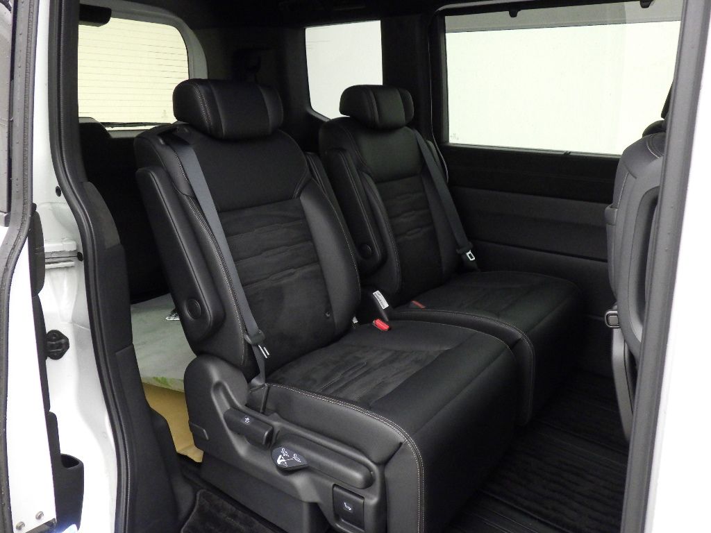 2022 Honda Stepwgn 4WD プレミアムライン auction photo 7