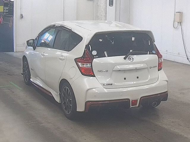 2017 Nissan Note E-POWER NISMO auction photo 2