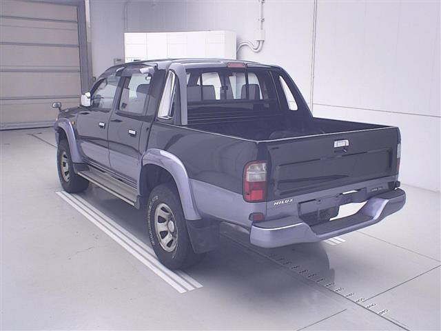 2000 Toyota Hilux 4WD Sport Pickup Double-Wheel auction photo 2