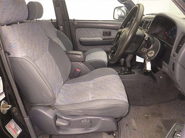 2000 Toyota Hilux 4WD Sport Pickup Double-Wheel auction photo 5