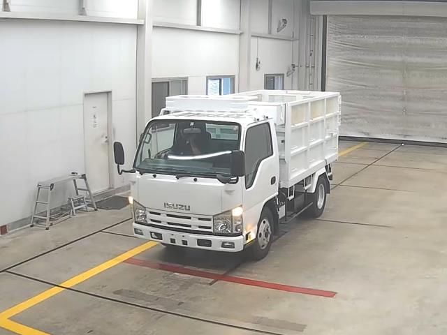 Japan Auction Vehicles 10 2014 Isuzu Elf ダンプ auction photo