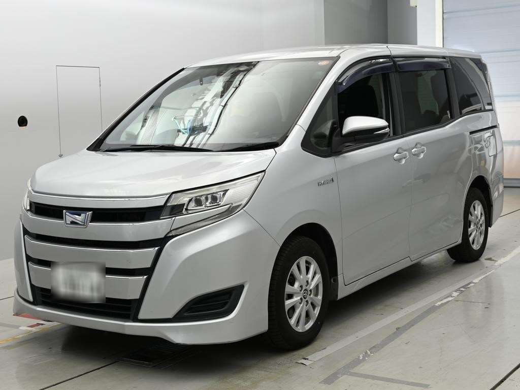 2018 Toyota Noah Hybrid X Japan auction vehicle