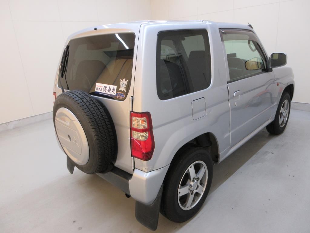 2008 Mitsubishi Pajero Mini 4WD VR auction photo 2