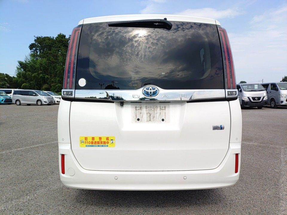 2021 Toyota Noah auction photo 5